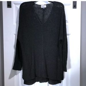Universal Thread Black open knit tunic sweater L